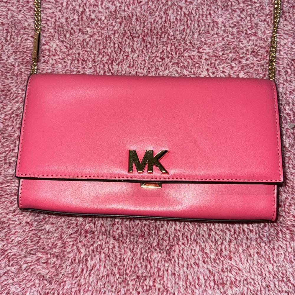 MK wallet/ shoulder bag